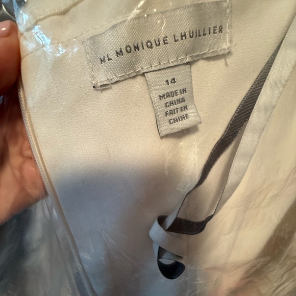 Monique Lhuillier Cream & Gold Dress | Size 14 | GUC - Picture 8 of 10